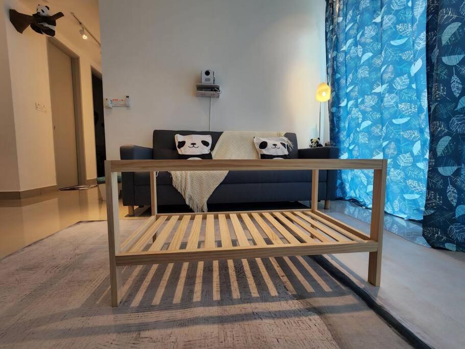 Apartment 10pax Cinema Themehouse 3b2r With Pool Sauna Atari Games,wifi Shah Alam